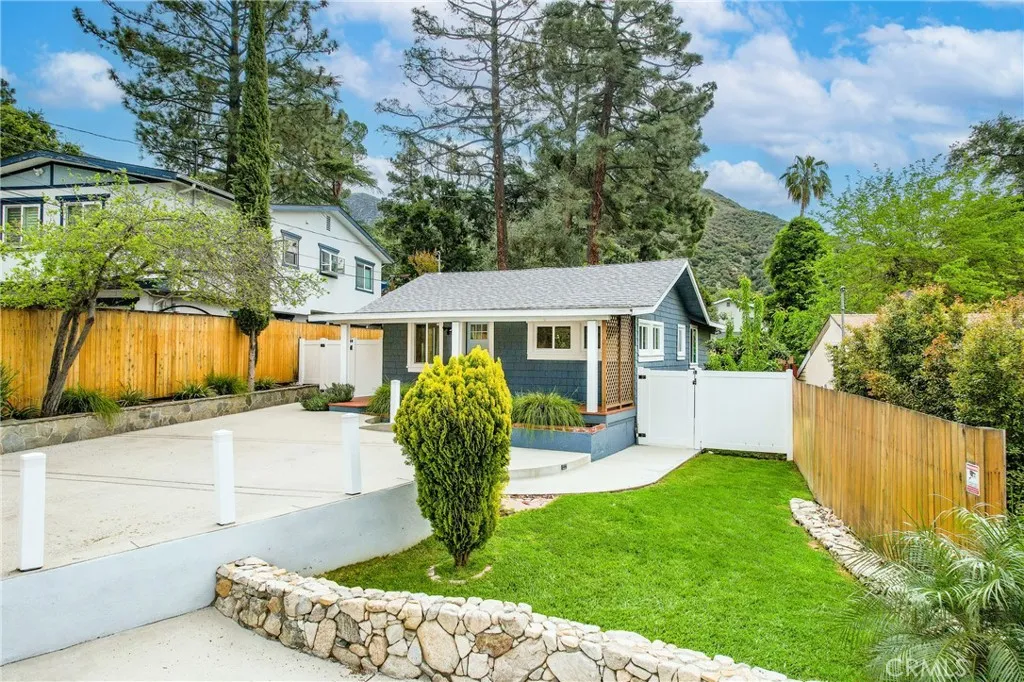 5624 Freeman Avenue, La Crescenta, California 91214 home-pic-1